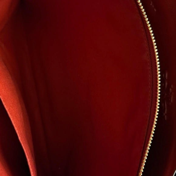 “Authentic” Coach Vibrant Red Tote Bag - Picture 6 of 14